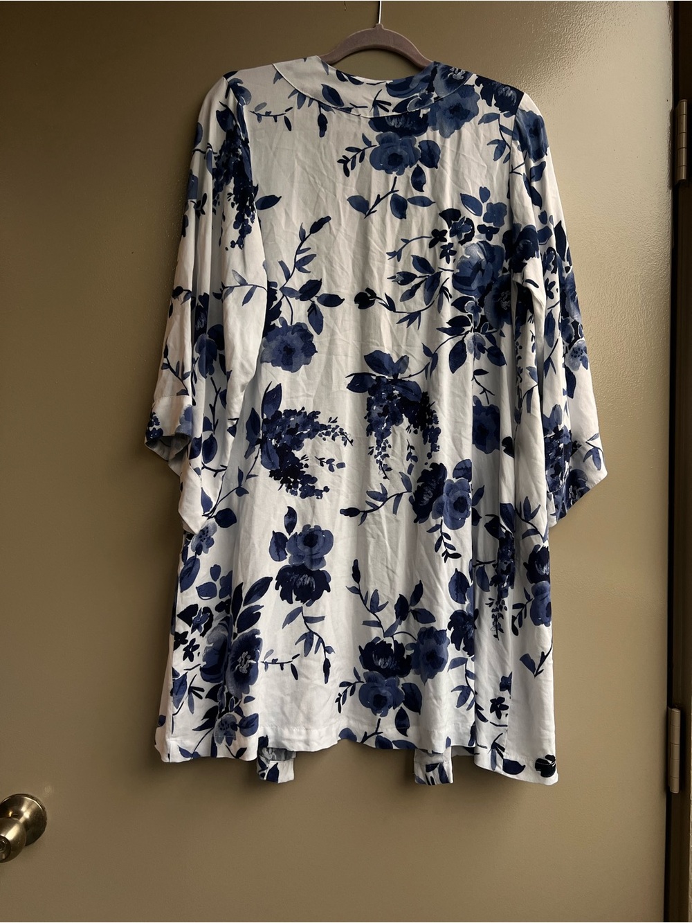 Yumi Kim Blue White Robe M Kimono Resort Boho Beach Resort Vacation Romantic Spa - Picture 4 of 14